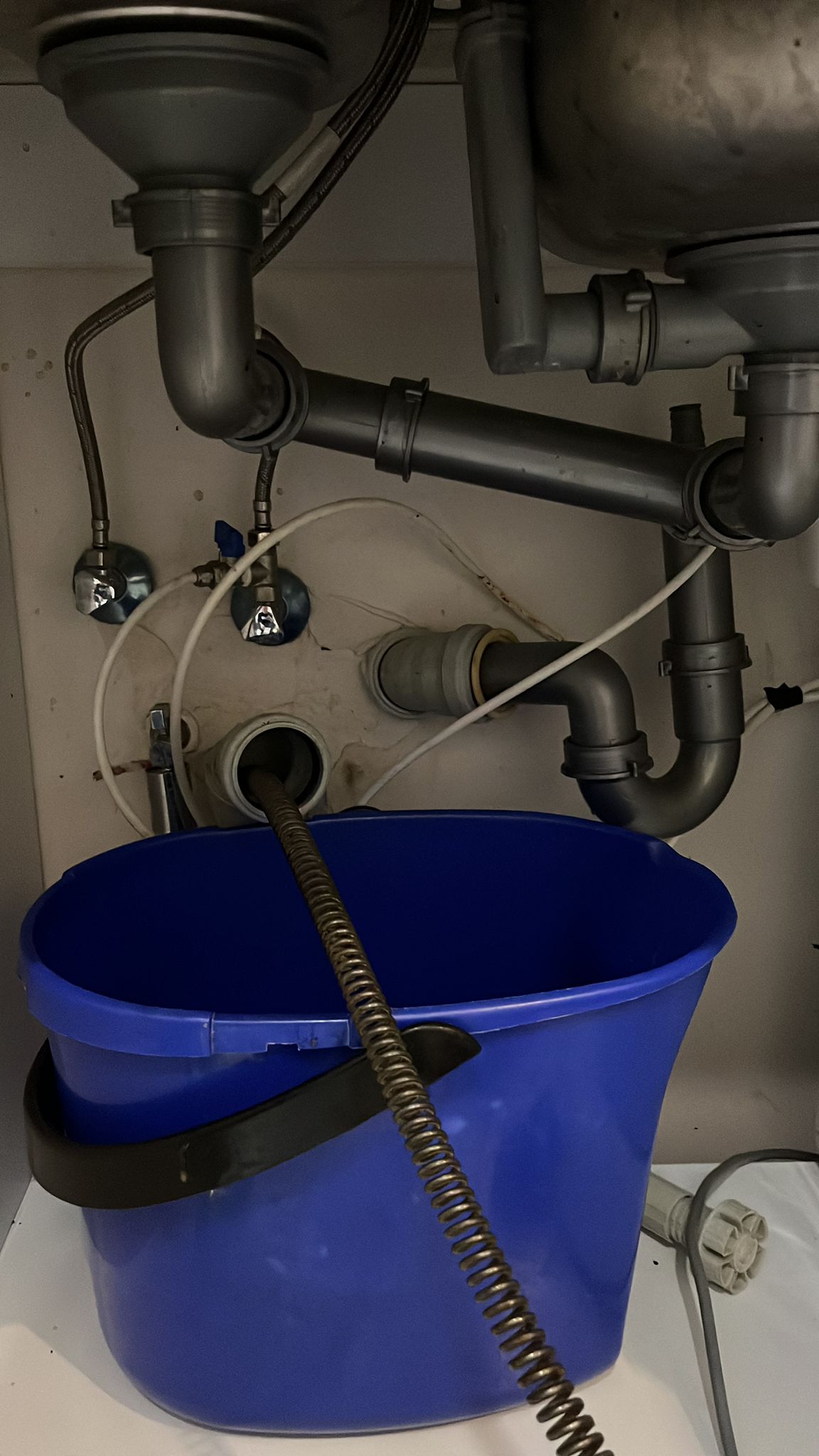 Lavabo Gideri Açma
